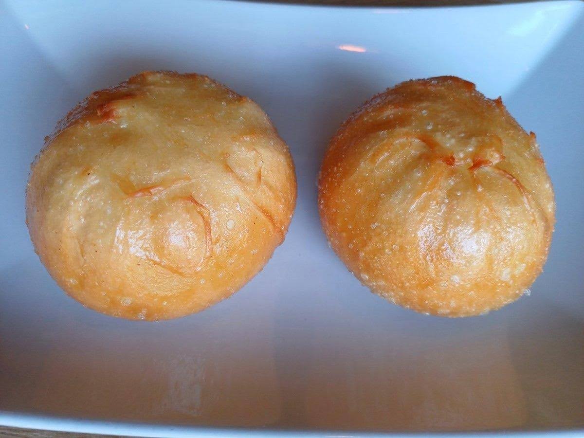 Friterte hveteboller (A13) – EatHappy Vegan catering